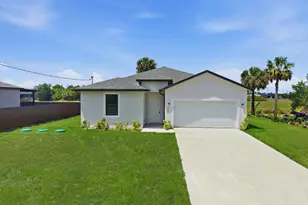 3031 NE Beechwood Cir, Labelle, FL 33935 - Photo 1