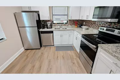 225 SE 10th Street #D3, Deerfield Beach, FL 33441 - Photo 3
