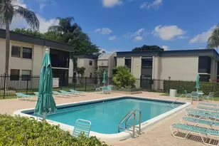 225 SE 10th St, Deerfield Beach, FL 33441 - Photo 21