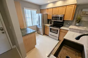 1045 Lake Shore Dr, Lake Park, FL 33403 - Photo 3