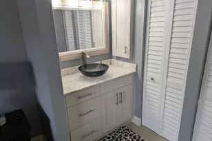 1045 Lake Shore Dr, Lake Park, FL 33403 - Photo 11
