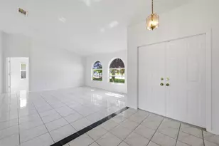 1371 SE Airoso Blvd, Port Saint Lucie, FL 34983 - Photo 3