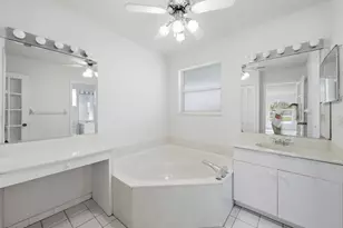 1371 SE Airoso Blvd, Port Saint Lucie, FL 34983 - Photo 7