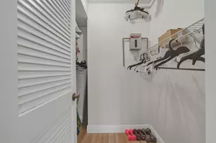 371 S Hollybrook Dr, Pembroke Pines, FL 33025 - Photo 15