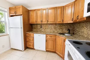 25 Colonial Club Dr, Boynton Beach, FL 33435 - Photo 3