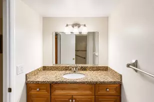 25 Colonial Club Dr, Boynton Beach, FL 33435 - Photo 9