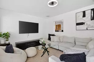 2101 NE 25th St, Wilton Manors, FL 33305 - Photo 25