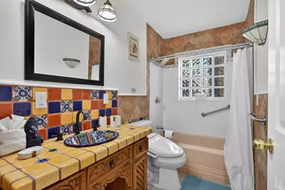2101 NE 25th Street, Wilton Manors, FL 33305 - Photo 27