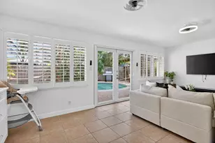 2101 NE 25th St, Wilton Manors, FL 33305 - Photo 23