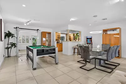 2101 NE 25th Street, Wilton Manors, FL 33305 - Photo 13