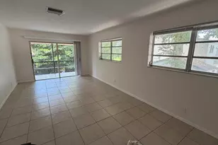 4061 NW 9th Ave, Deerfield Beach, FL 33064 - Photo 9