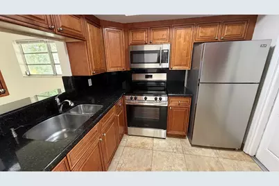 4061 NW 9th Avenue #206, Deerfield Beach, FL 33064 - Photo 9