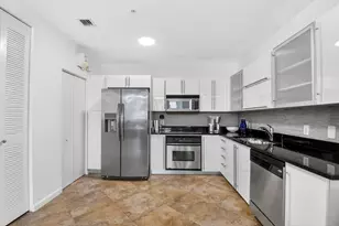 1617 N Flagler Dr, West Palm Beach, FL 33407 - Photo 3