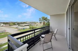 555 NW 4th Ave, Boca Raton, FL 33432 - Photo 21