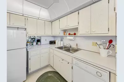 555 NW 4th Avenue #401, Boca Raton, FL 33432 - Photo 5