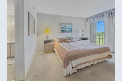 555 NW 4th Avenue #401, Boca Raton, FL 33432 - Photo 23