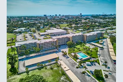 555 NW 4th Avenue #401, Boca Raton, FL 33432 - Photo 39
