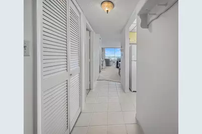 555 NW 4th Avenue #401, Boca Raton, FL 33432 - Photo 1