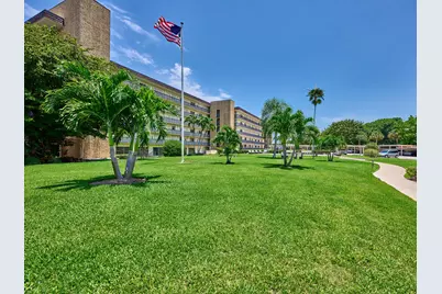 555 NW 4th Avenue #401, Boca Raton, FL 33432 - Photo 35