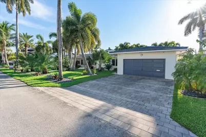 207 Royal Palm Drive, Fort Lauderdale, FL 33301 - Photo 1