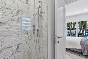 207 Royal Palm Dr, Fort Lauderdale, FL 33301 - Photo 55