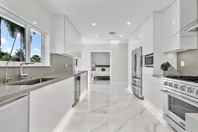 207 Royal Palm Drive, Fort Lauderdale, FL 33301 - Photo 35
