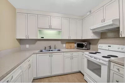 2047 Newcastle C, Boca Raton, FL 33434 - Photo 5
