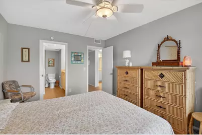 2047 Newcastle C, Boca Raton, FL 33434 - Photo 15