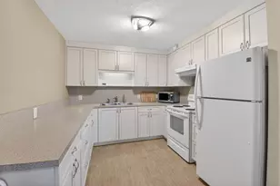 2047 Newcastle C, Boca Raton, FL 33434 - Photo 3