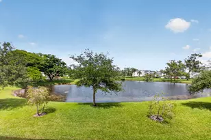2047 Newcastle C, Boca Raton, FL 33434 - Photo 25