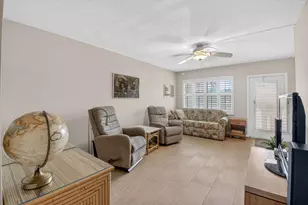 2047 Newcastle C, Boca Raton, FL 33434 - Photo 9