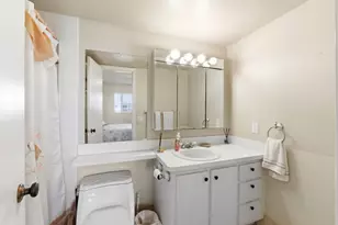 1024 SE 5th Ave, Dania Beach, FL 33004 - Photo 11