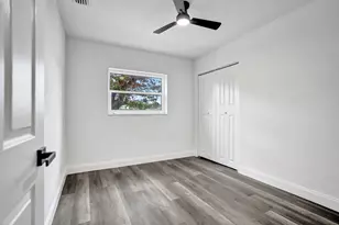 627 W Ilex Dr, Lake Park, FL 33403 - Photo 17
