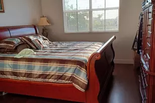 1064 SW 144th Ave, Pembroke Pines, FL 33027 - Photo 9