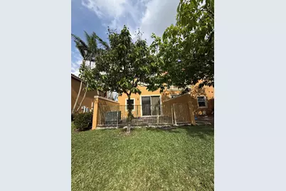 1064 SW 144th Avenue #807, Pembroke Pines, FL 33027 - Photo 5