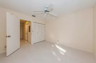 10439 S Circle Lake Dr, Boynton Beach, FL 33437 - Photo 17