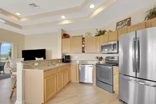 8290 Mulligan Cir, Port Saint Lucie, FL 34986 - Photo 11