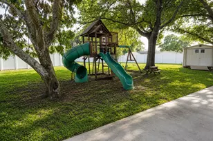 3121 S 24th St, Fort Pierce, FL 34982 - Photo 3