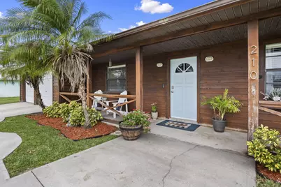 210 Deerwood Lane, Fort Pierce, FL 34947 - Photo 9