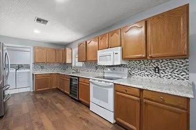 210 Deerwood Lane, Fort Pierce, FL 34947 - Photo 11