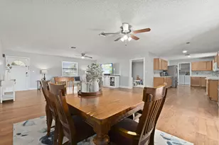 210 Deerwood Ln, Fort Pierce, FL 34947 - Photo 27