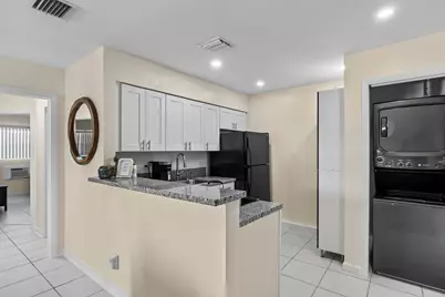 3860 NE 23rd Avenue #4, Lighthouse Point, FL 33064 - Photo 9