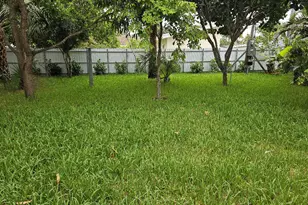 131 Miami Gardens Rd, West Park, FL 33023 - Photo 13