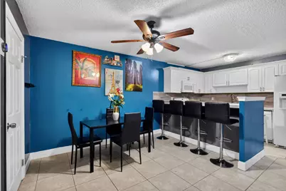 623 Springdale Circle, Palm Springs, FL 33461 - Photo 9