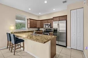 11953 SW Bennington Cir, Port Saint Lucie, FL 34987 - Photo 9