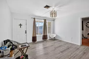 7571 NW 1st Ct, Pembroke Pines, FL 33024 - Photo 23