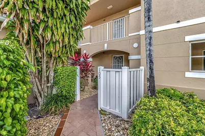 5842 Crystal Shores Drive #105, Boynton Beach, FL 33437 - Photo 3