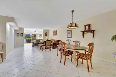 5842 Crystal Shores Drive #105, Boynton Beach, FL 33437 - Photo 11