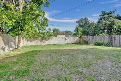 512 NW 15th Terrace, Fort Lauderdale, FL 33311 - Photo 21