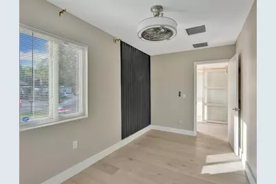 512 NW 15th Terrace, Fort Lauderdale, FL 33311 - Photo 3